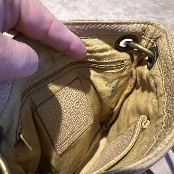 HOBO International Tan Pebble Leather Top Zip Pocket Crossbody Adjustable Strap - Picture 9 of 13